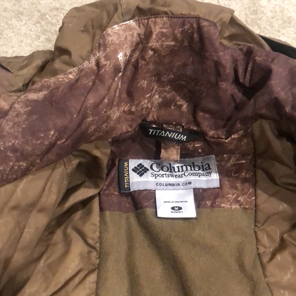 Columbia Titanium Puff Sleeve Omni-tech Jacket - Picture 3 of 6